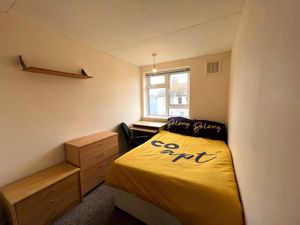 Photo 19- click for photo gallery